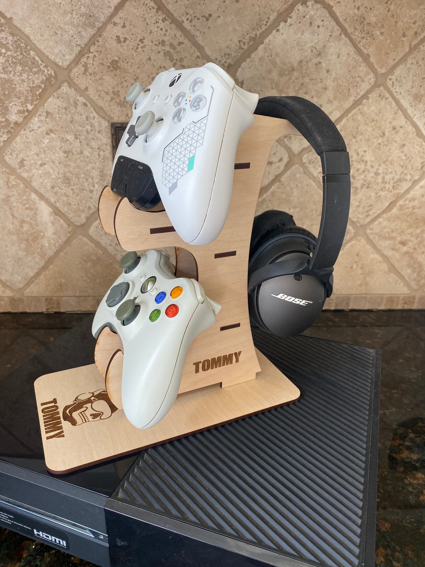 Gaming stand
