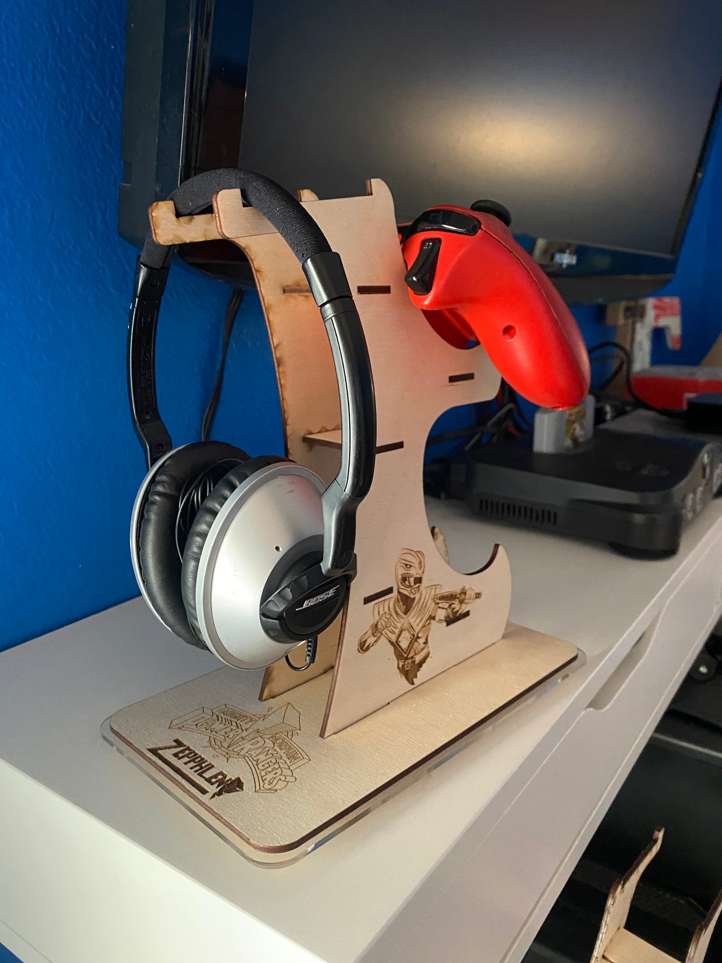 Gaming stand