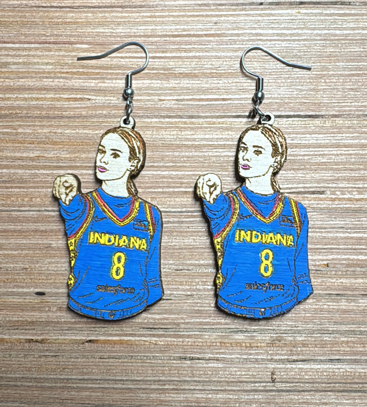 Point earrings